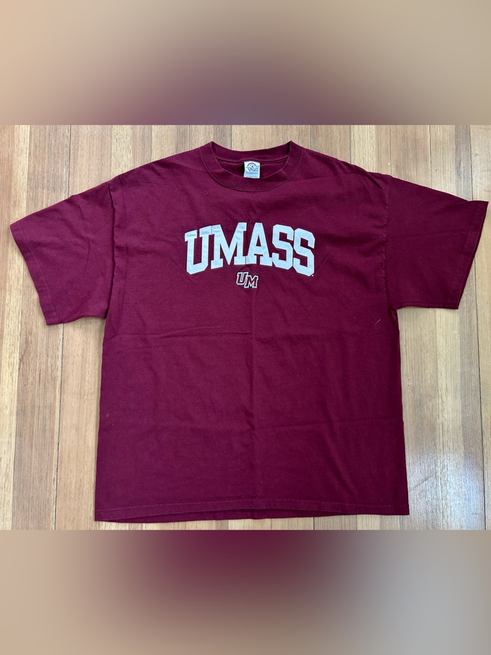 VTG 90s Y2K UMass Minutemen T Shirt XL Delta Magnum Weight Embroidered